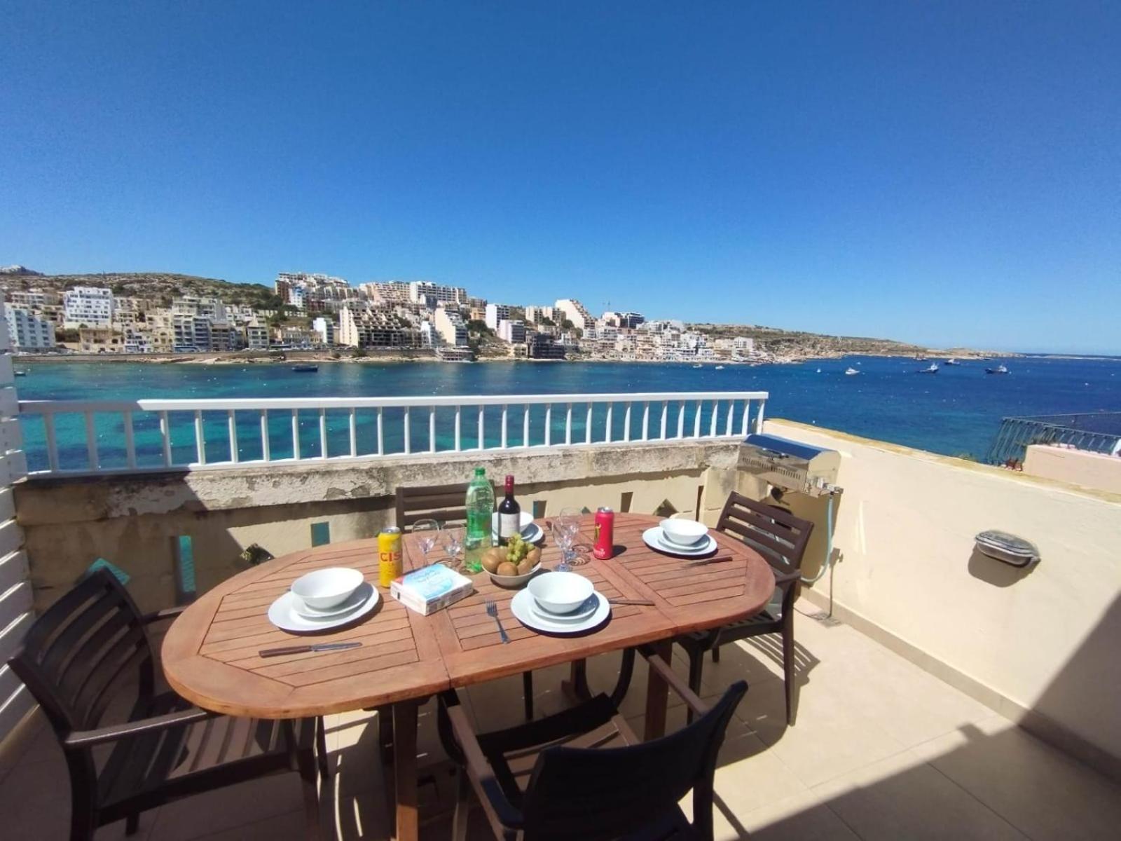 Blue Harbour Seafront Penthouse With Large Terrace With Panoramic Sea Views - By Getawaysmalta Daire St. Paul's Bay Dış mekan fotoğraf
